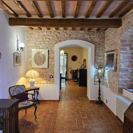 La Rosa Dei Venti - Country House Fossato di Vico Esterno foto